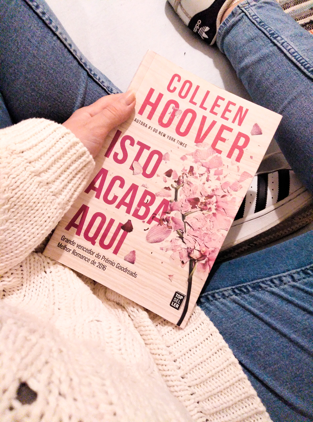 Isto Acaba Aqui de Colleen HooveIsto Acaba Aqui de Colleen Hoover