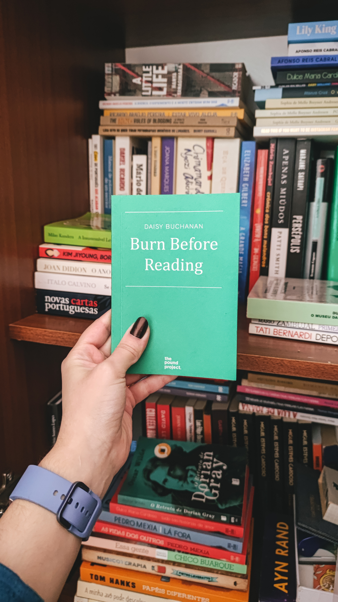 os livros que nos salvam [e o burn before reading]